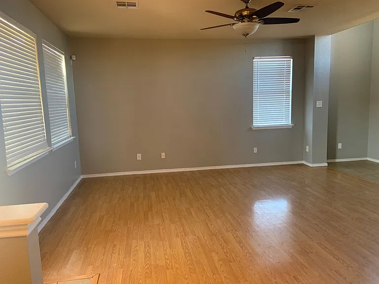 4915 Allegany Dr — Photo 4