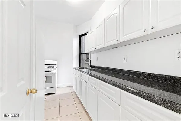 Rented by Citi Habitats | media 11