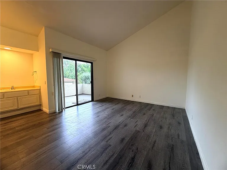 1000 E California Blvd #301 — Photo 6