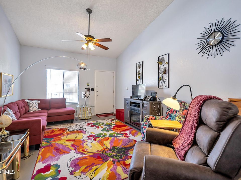 1st image of 455 Delaware Dr #158