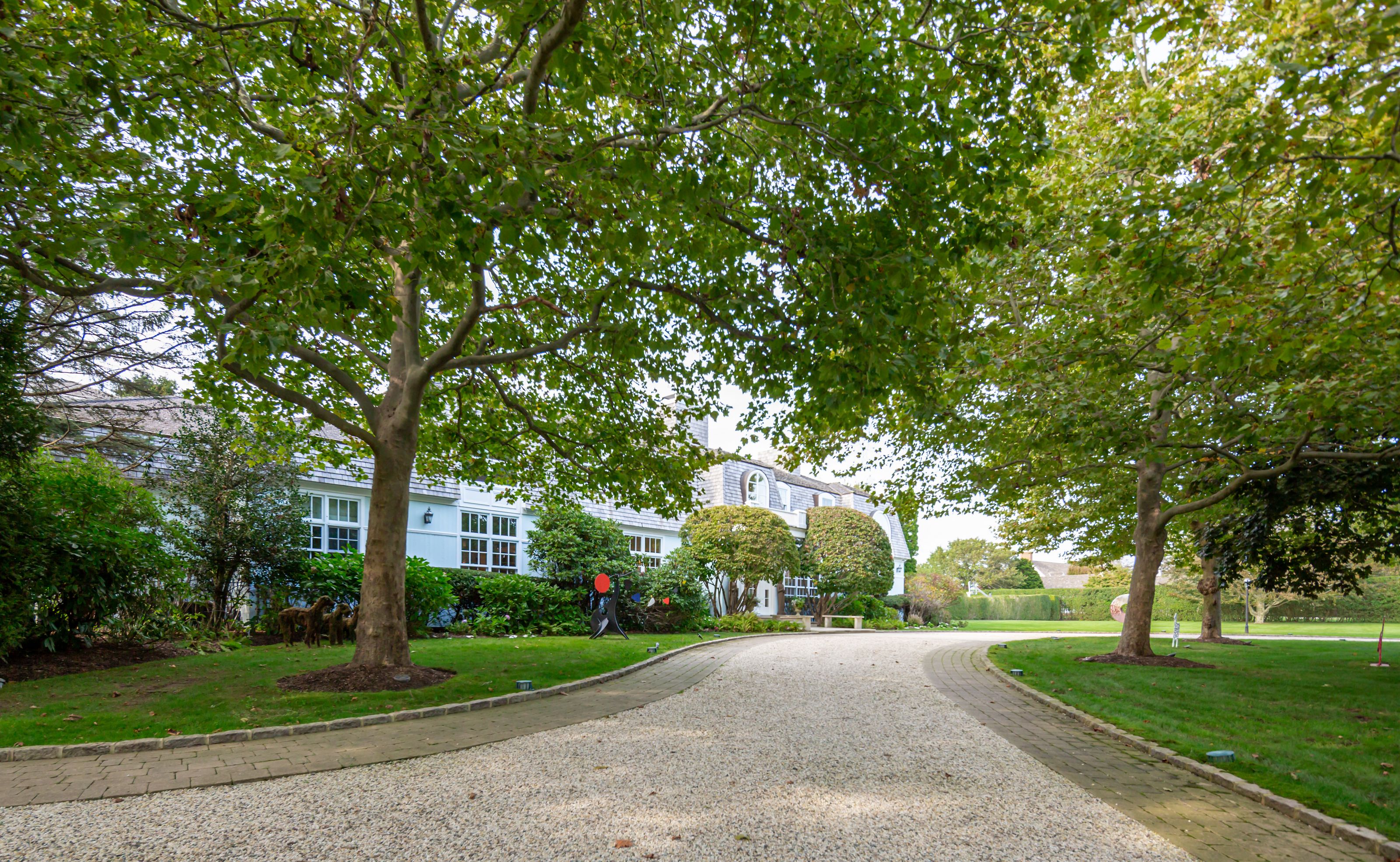 19 Duck Pond Ln in Southampton Out East