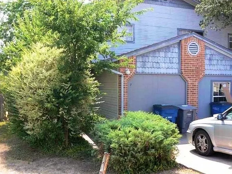 2011 Kirksey Dr #A — Photo 1