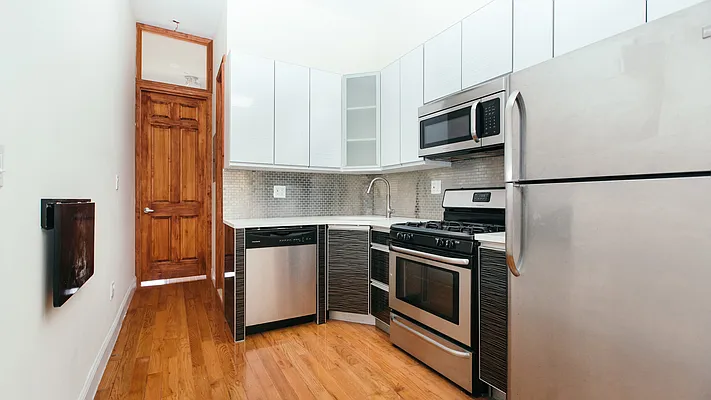 Rented by Nooklyn NYC LLC | media 5