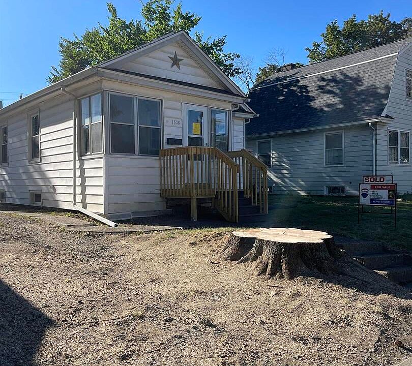 2nd image of 1536 44th St