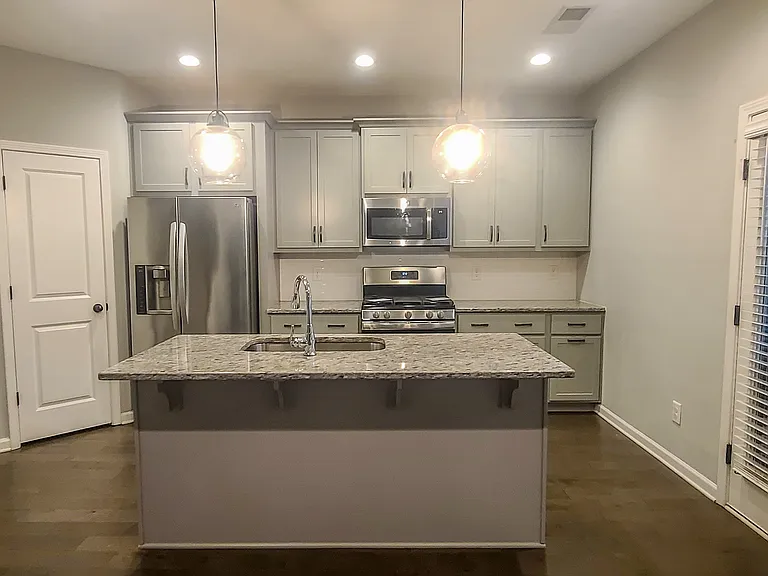 110 Ashton Pl — Photo 5