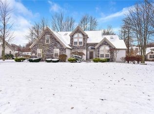 2235 Redwood Pl, Canfield, OH