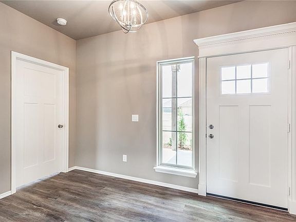 4th image of 8908 Stacy Lynn Ln