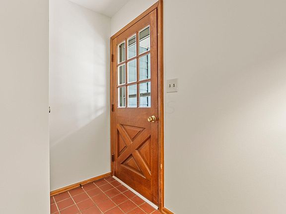 5th image of 145 Village Edge Dr
