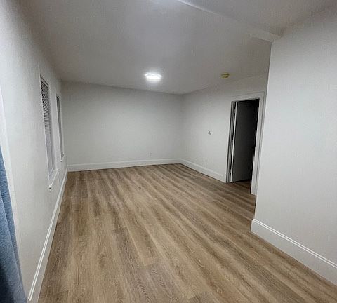 3rd image of 92-94 Phipps St #2