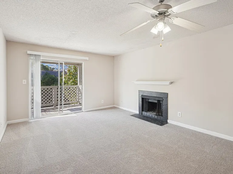 Cypress Pointe Apartment Homes — Photo 22
