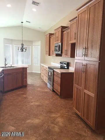 1383 E Butler Cir — Photo 19