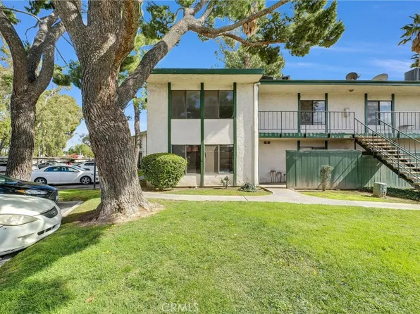 1735 E Washington St APT B28, Colton, CA 92324