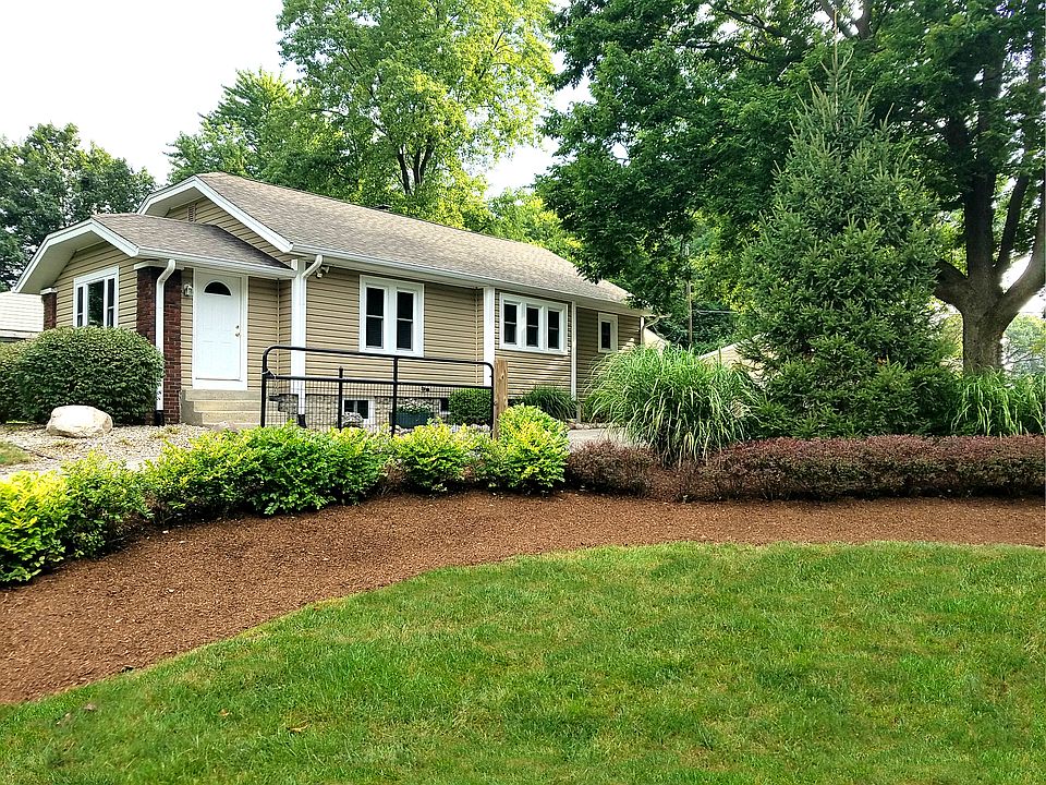 Front Side Yard