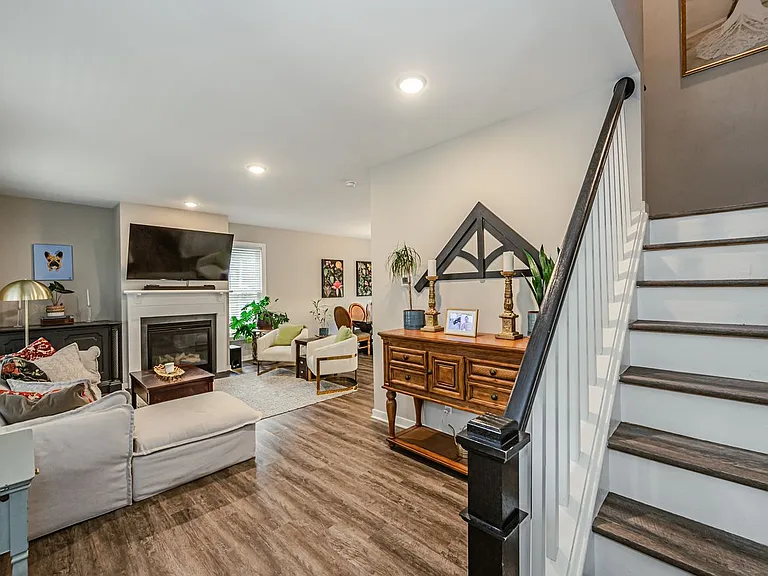 421 Pagebrook Dr — Photo 51
