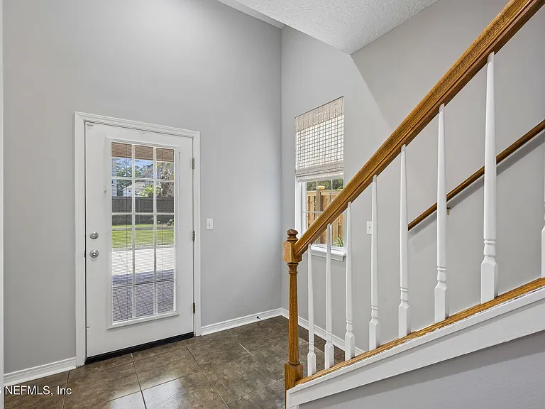 3987 America Ave — Photo 9