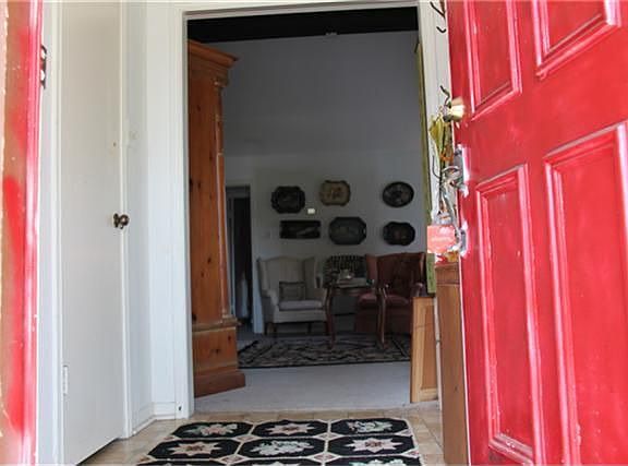 3rd image of 3139 Sleepy Hollow Dr