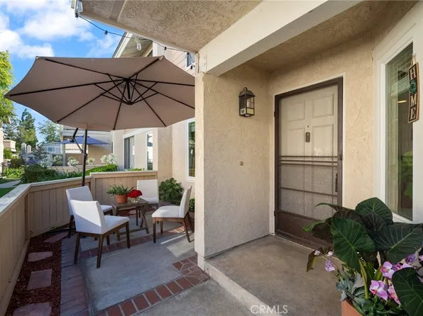 7720 Riverdale Way Unit M, Stanton, CA 90680