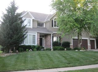 14100 Granada Rd, Leawood, KS 66224