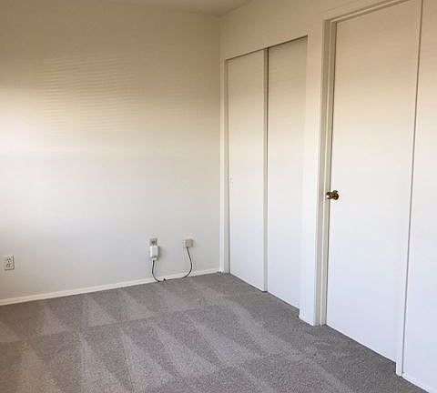 3rd image of 2352 Alki Ave SW #6221497