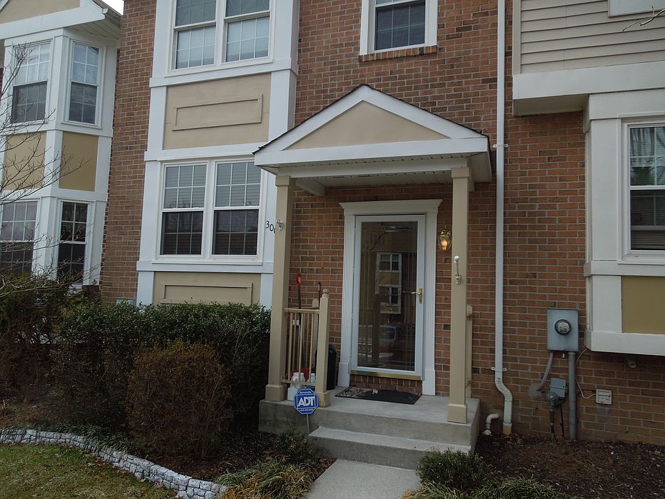 3003 North Branch Ln