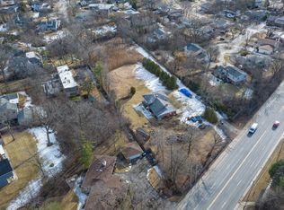 1329 Waukegan Rd, Deerfield, IL 60015