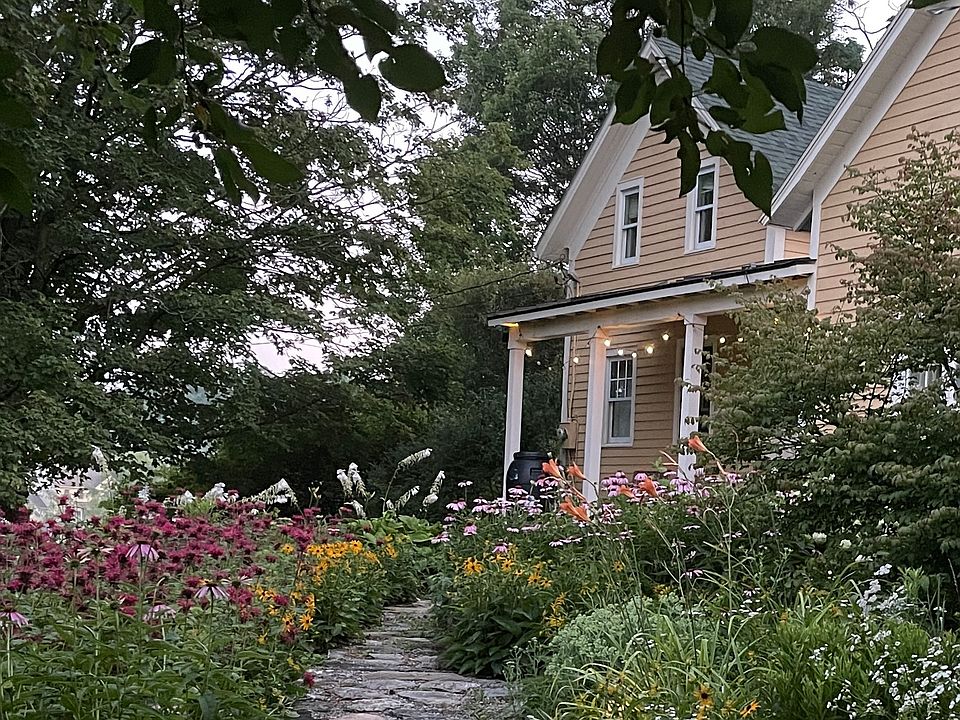 1st image of 413 Carpenter Rd #2