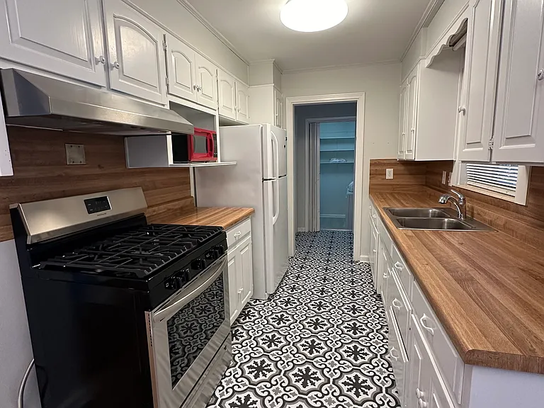5096 Crestwood Rd — Photo 14