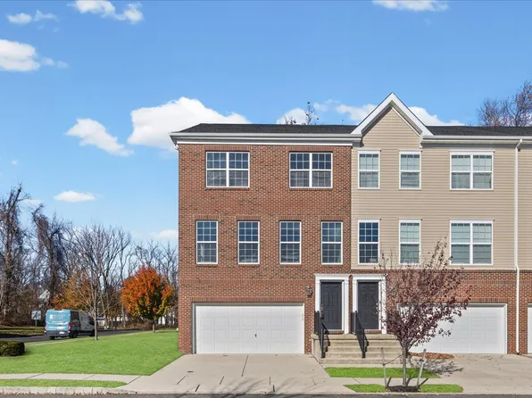 1 Creekside Way, Burlington Township, NJ 08016