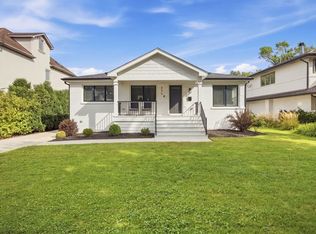 535 The Ln, Hinsdale, IL 60521