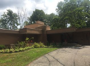 4440 Gladding Ct, Midland, MI 48640