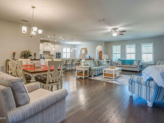 3rd image of 470 River Square Ln