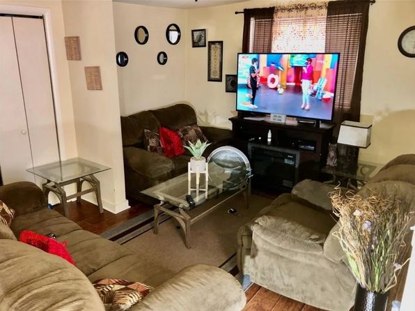 148 N Main St #3