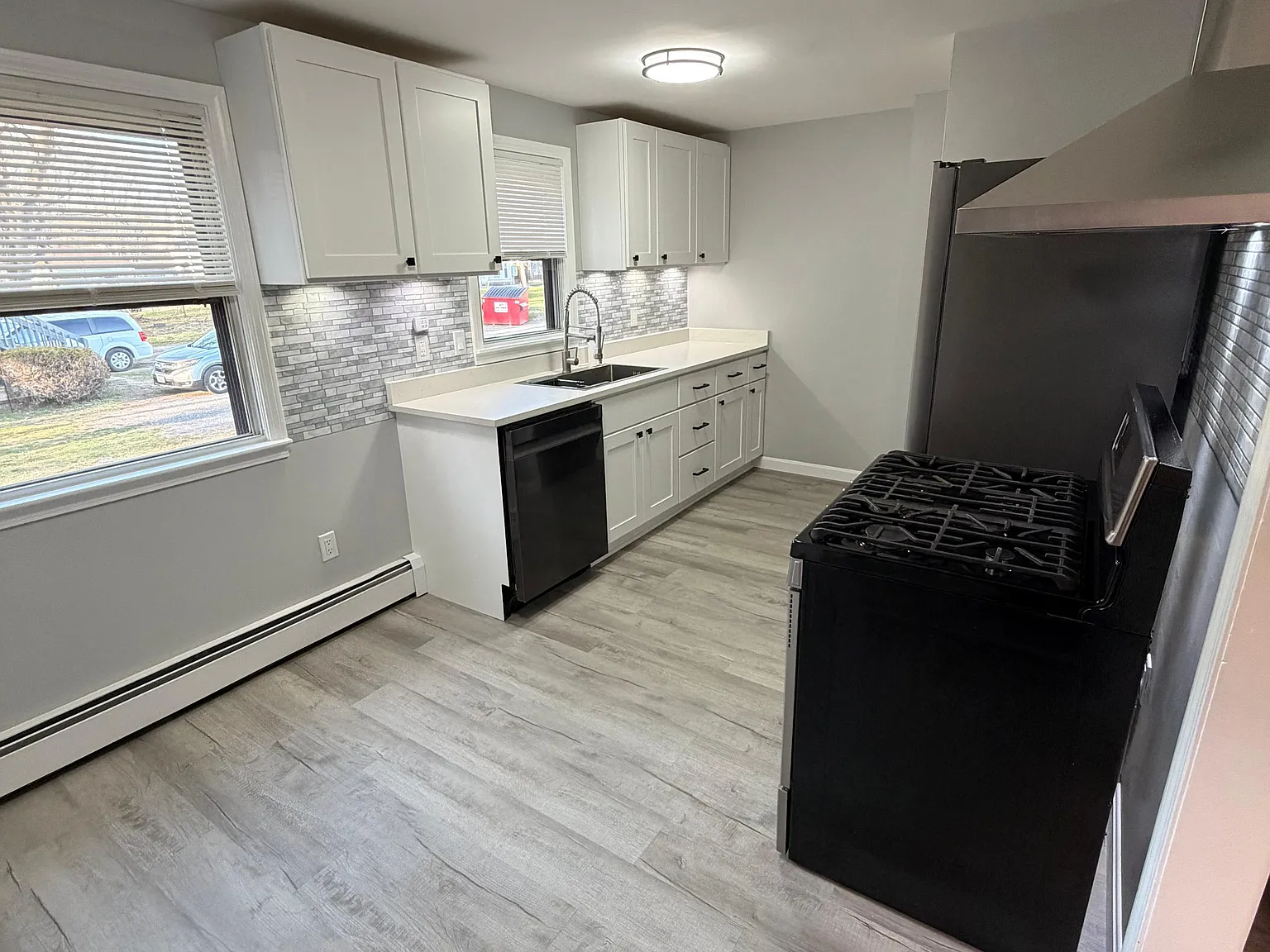 2 bed, $2,350 — Photo 3