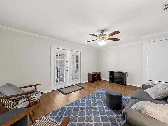3rd image of 600 Bagby Ave APT 7D