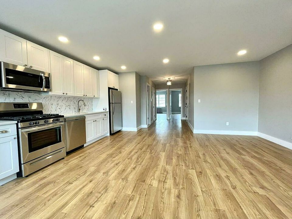 1st image of 21-20 Steinway St #3