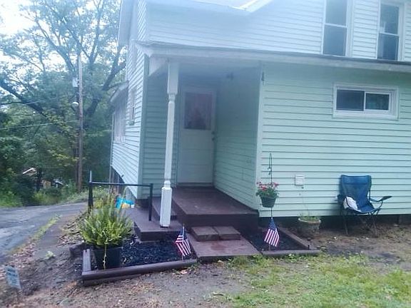 2nd image of 518 Abbott St