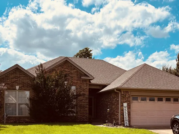 2217 Daniel Dr, Searcy, AR 72143
