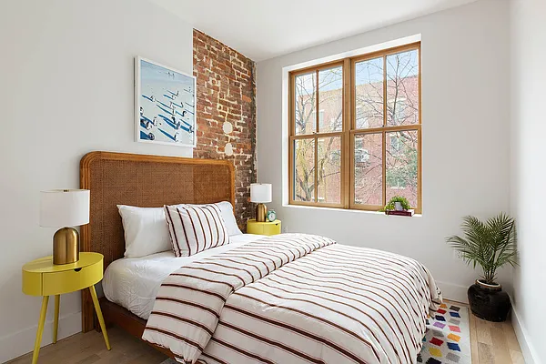 Sold by Compass | media 4