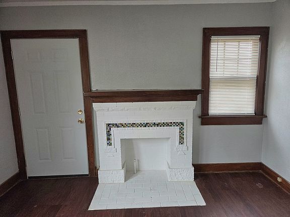 2nd image of 1809 N Gatewood Ave
