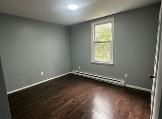 402 S 8th St Floor 2, Newark, NJ 07103
