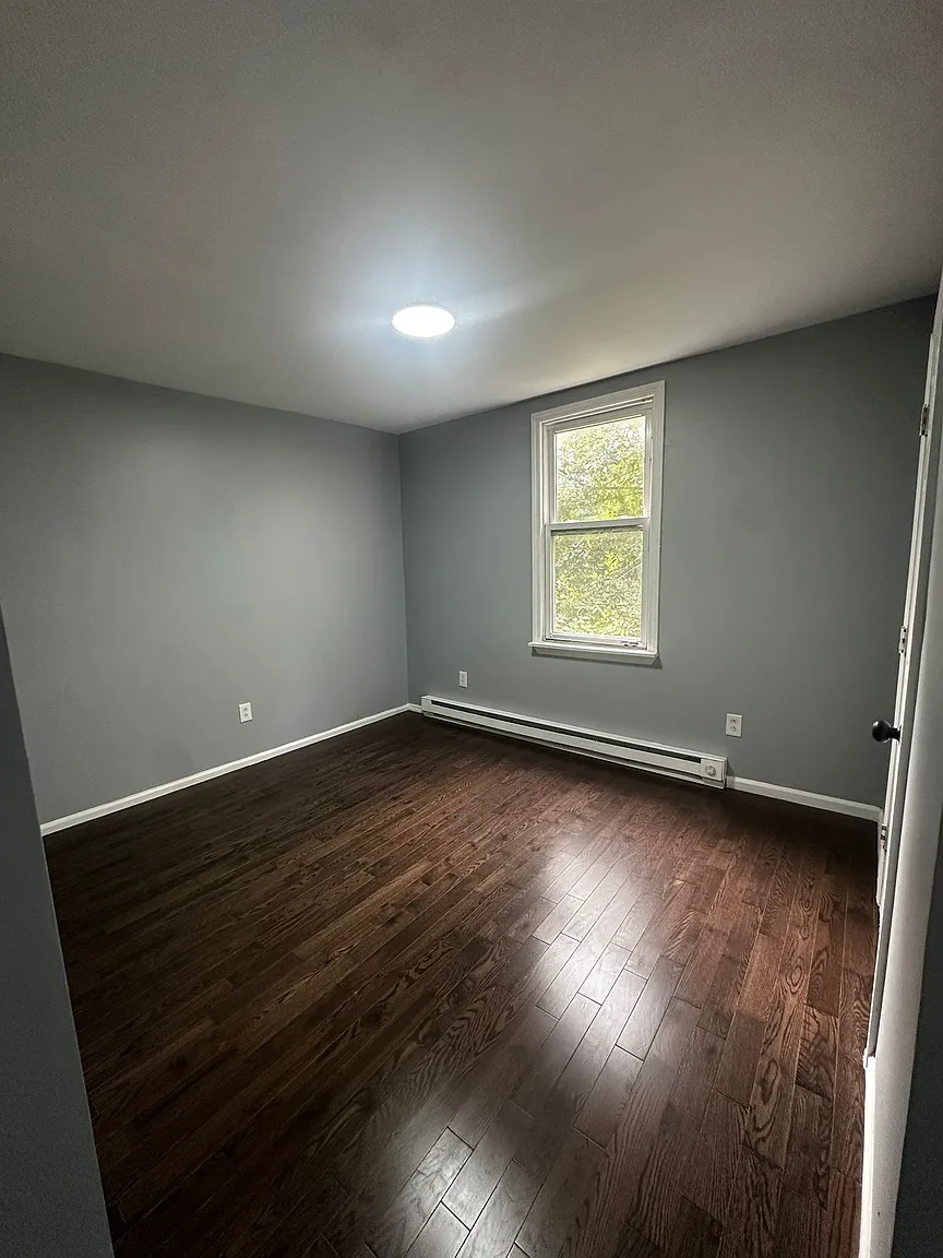 402 S 8th St #2 — photo 4 of 8