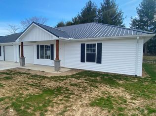 1645 Irene Dr #30, Bellefontaine, OH 43311