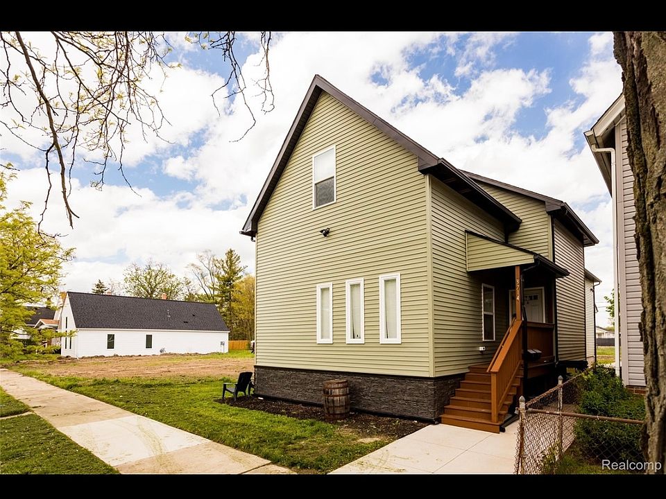 1st image of 3714 23rd St #B