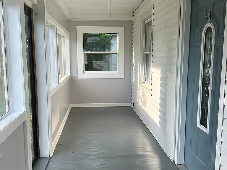 1543 Lodge St — Photo 2