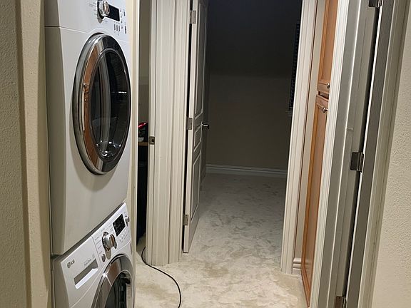 4th image of 2601 Cortez Dr Unit 3208