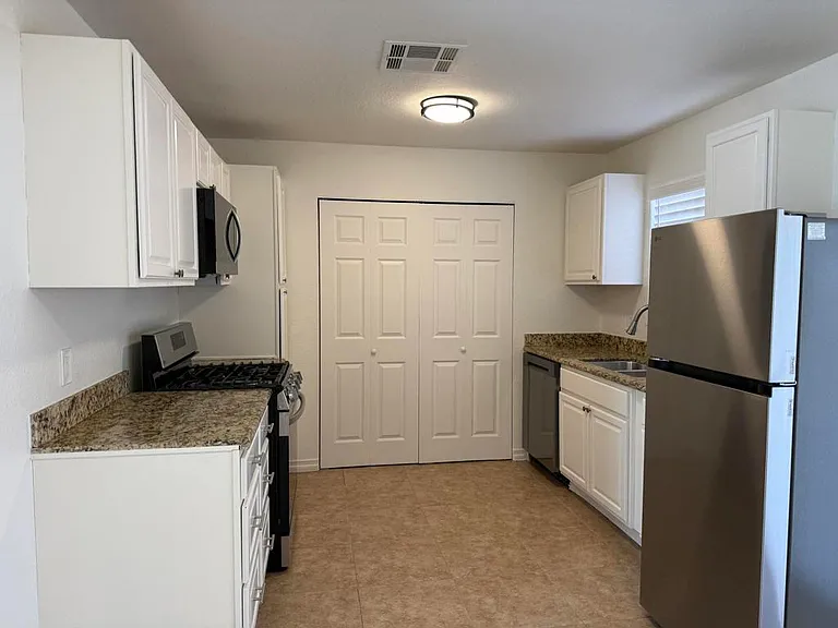 52395 Avenida Carranza — Photo 8