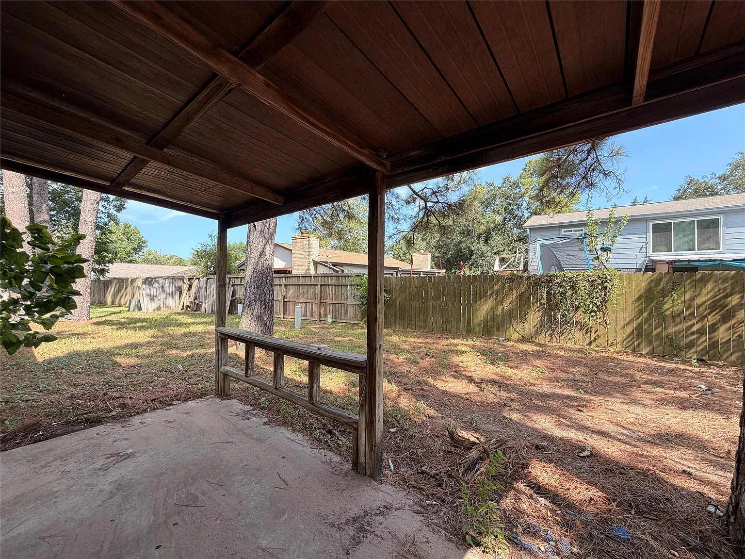 3 bed, 2.0 bath, 1581 sqft, $1,800 — Photo 3