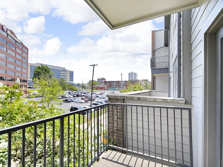 Bristol On Union Apartment Homes — Photo 17