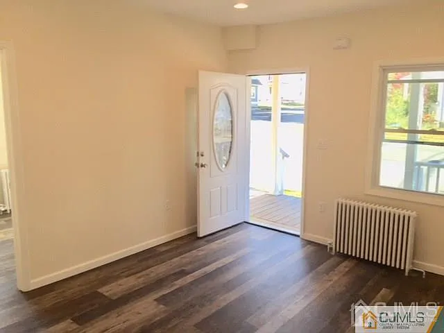 2 bed, 1.0 bath, $2,400 — Photo 2