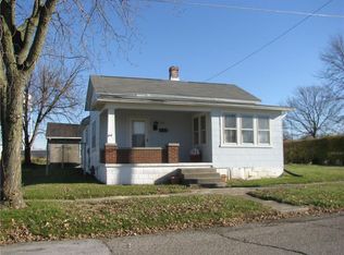 512 S Perry St, Wapakoneta, OH 45895